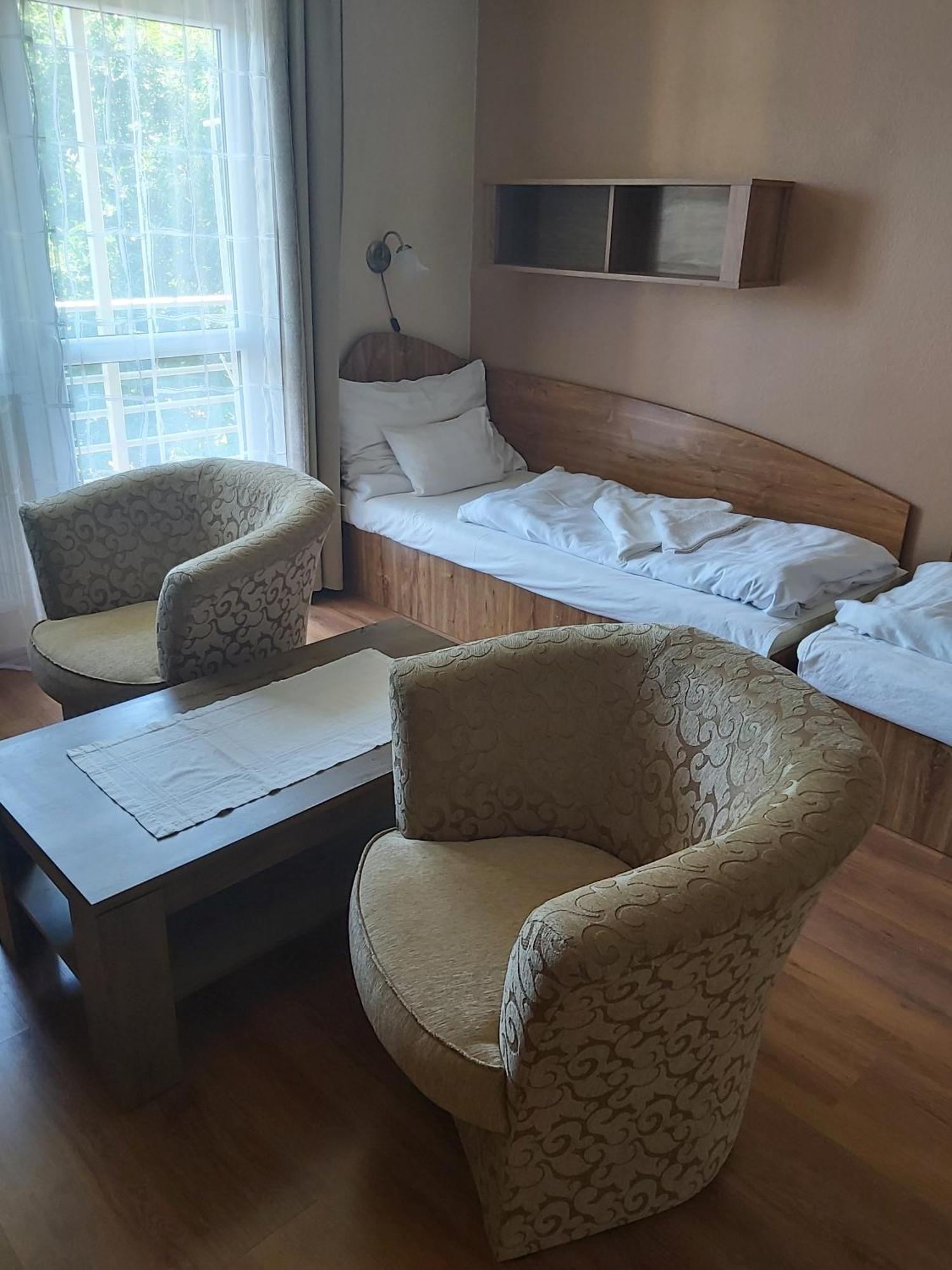 Solar Club Apartman Sopron Zewnętrze zdjęcie